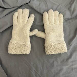 Elegant Cream Women's Fleece Gloves